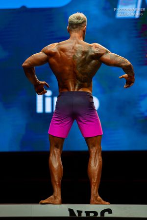 MEN'S PHYSIQUE +179
